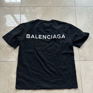 Balenciaga Black T-Shirt (plain front, logo on back)! Size XL loose fit